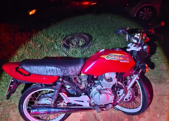 Colisão entre carro e moto faz vitima com ferimentos