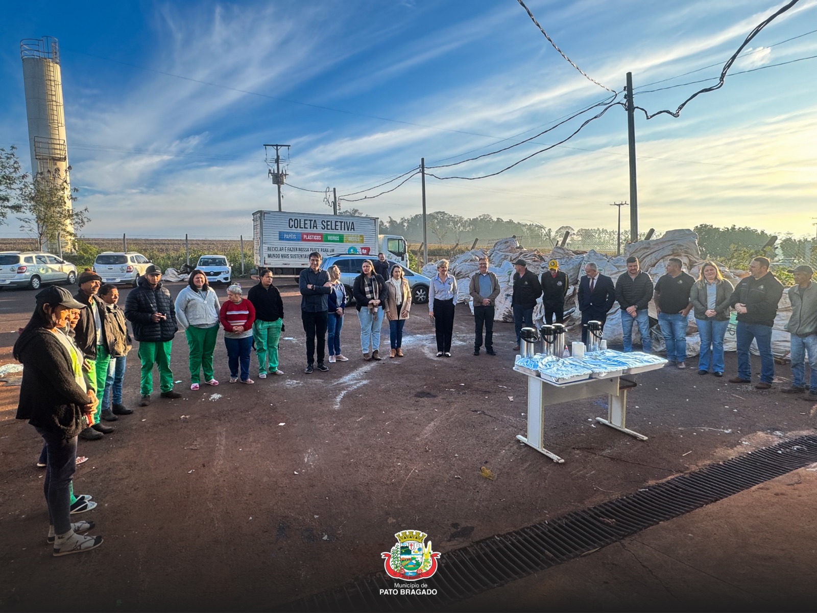 Doação de bens inservíveis  Associação Bragadense de Catadores é oficializada em Pato Bragado