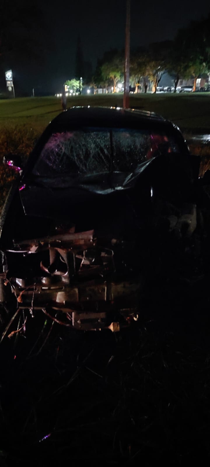 Acidente na PR-317 deixa três pessoas feridas