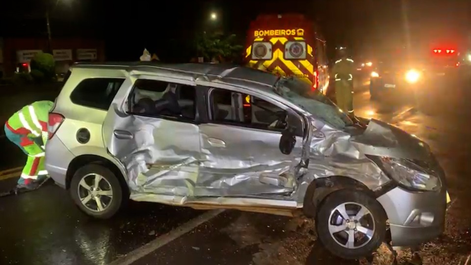 Mulher morre em acidente no Trevo da Portal em Cascavel