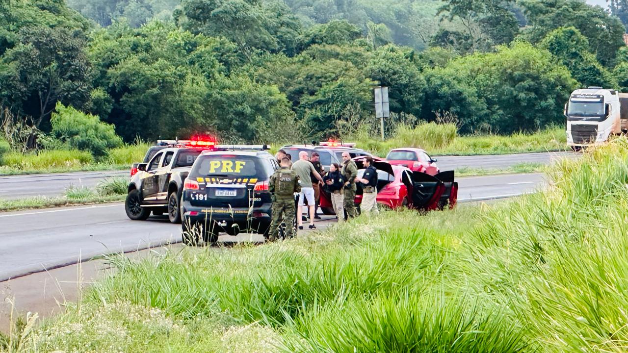 Polícia troca tiro com criminoso próximo a Quatro Pontes: um baleado