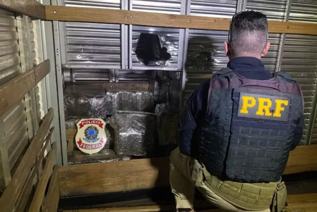 PRF apreendeu 284 toneladas de drogas no ano passado no Paraná.