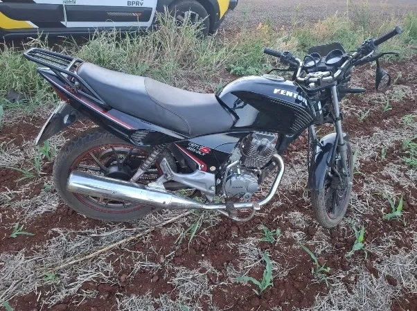 Acidente envolve carro e moto entre Curvado e Iguiporã