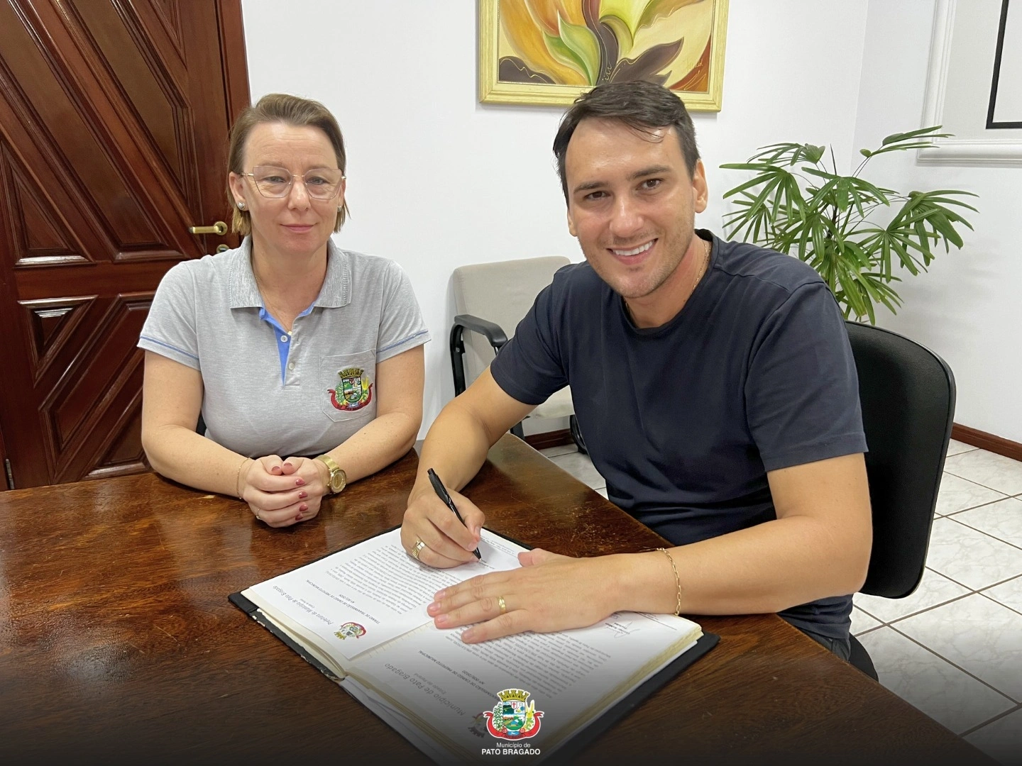 Solenidade oficializa transmissão de cargo do prefeito de Pato Bragado