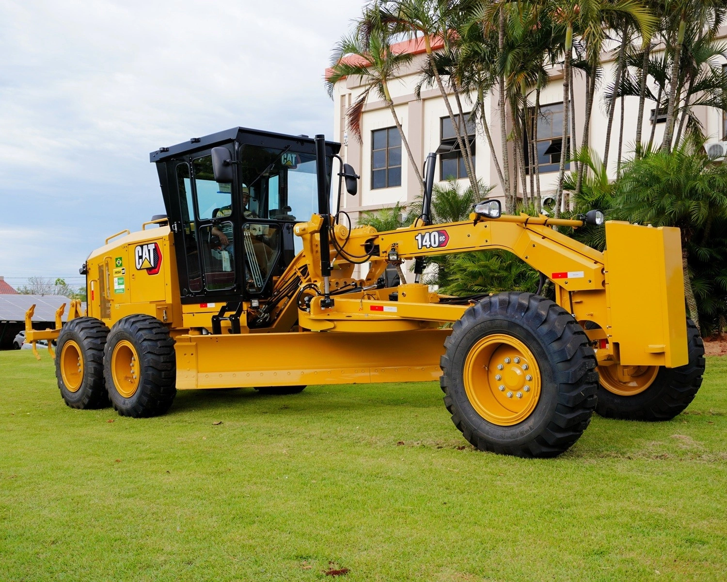 Mercedes reforça frota com nova patrola de R$ 1,1 milhão