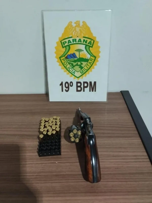 Três são encaminhados para a delegacia após disparos no interior