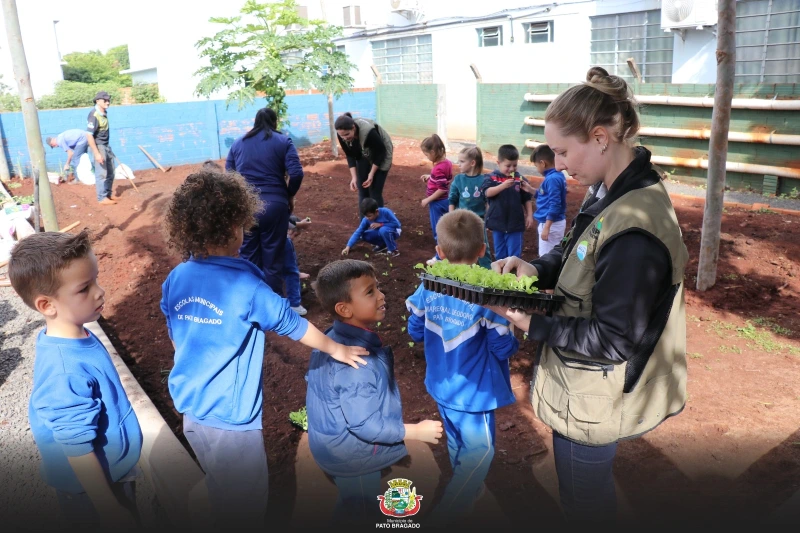 Ação dos Gestores Municipais de Educação Ambiental leva Sustentabilidade à Escola de Pato Bragado