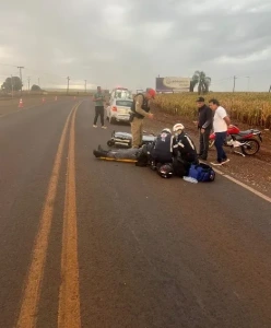 Colisão traseira envolve Gol e motocicleta entre Assis e Toledo