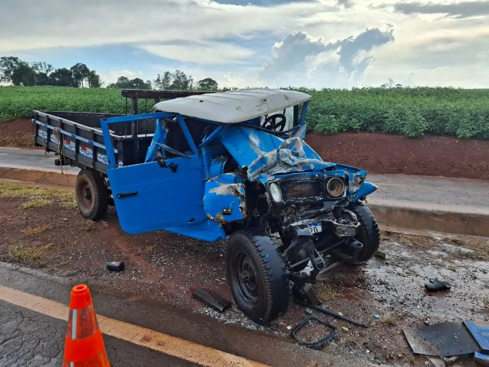 Acidente no interior de Santa Helena deixa idoso gravemente ferido