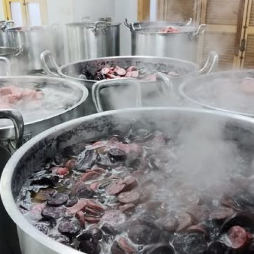 Hoje é dia de FEIJOADA!