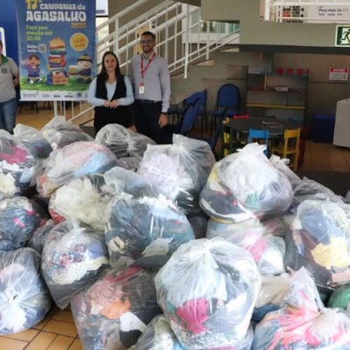 Itens arrecadados na Campanha do Agasalho são levados para o Centro de Distribuição