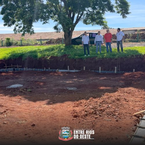 Iniciadas obras dos playgrounds em Entre Rios do Oeste