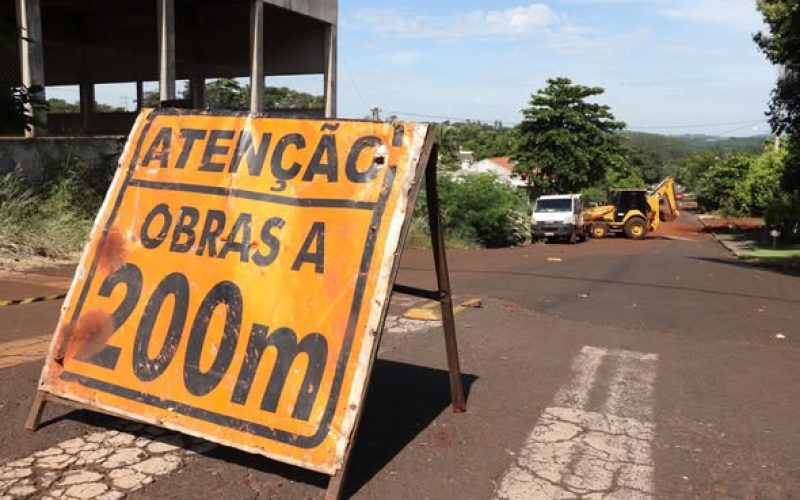 Iniciadas as obras para asfaltamento no bairro Botafogo