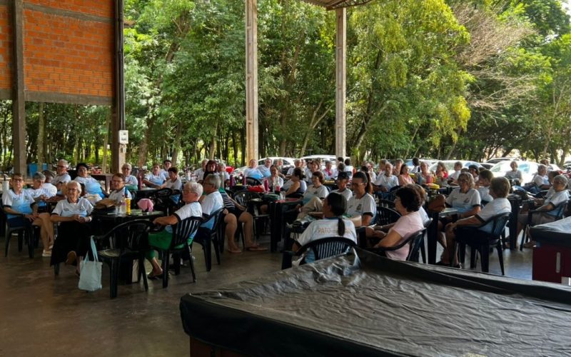 Atividades de 2026 do Centro de Convivência são abertas com encontro especial para a terceira idade