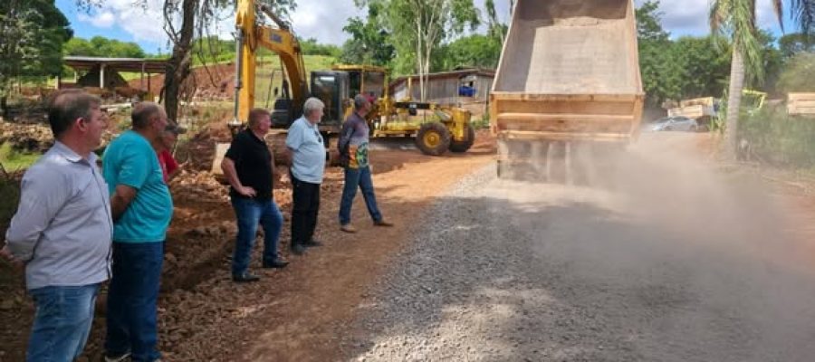 Readequação de estrada atende antiga demanda da Linha Braço do Norte