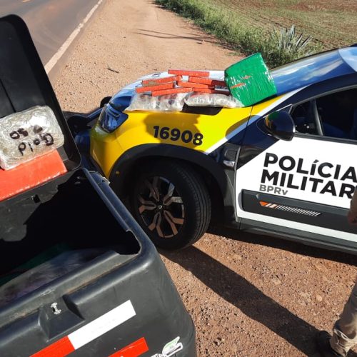 Entregar de moto é preso traficando maconha