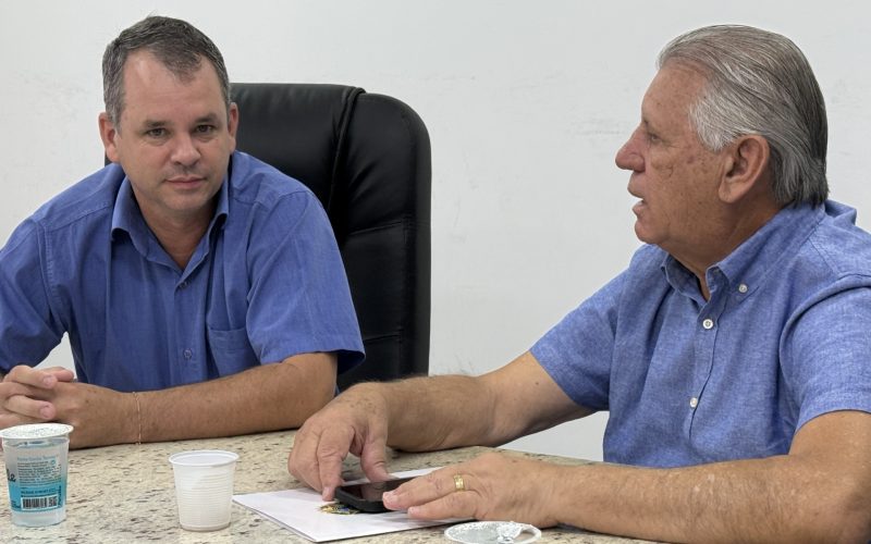 Prefeito Cesar Seidel recebe visita do deputado federal Dilceu Sperafico