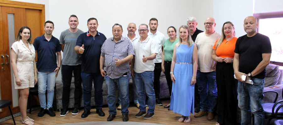 Recursos articulados por Hussein Bakri e Sandro Alex avançam em Mercedes