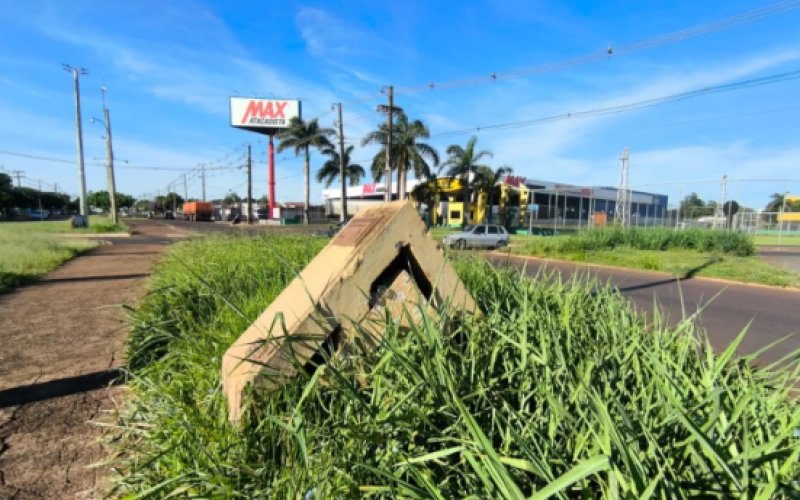 Prefeitura rondonense solicita ao DNIT serviços permanentes de roçada e limpeza nos trevos de acesso ao município